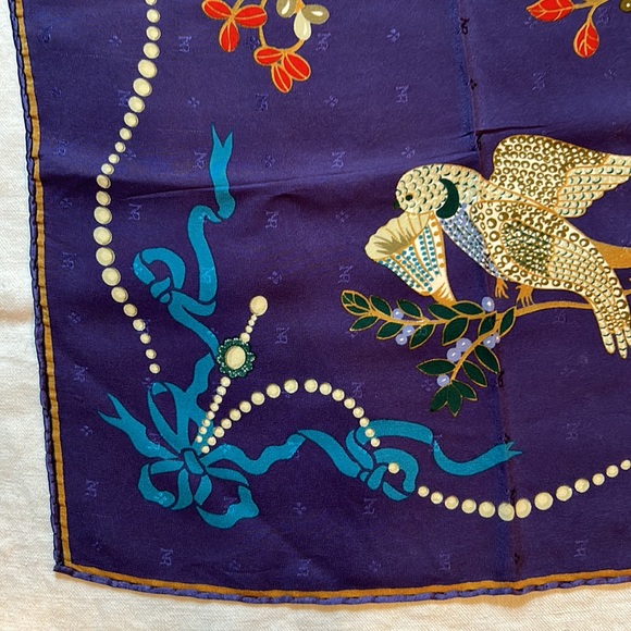 Nina Ricci Silk Scarf with Flowers and Birds - Picture 4 of 9